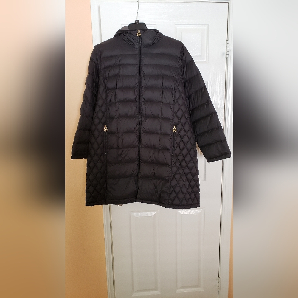 Woumens plus size  Michael Kors  packable  down fill  winter jacket.